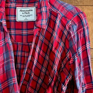 Abercrombie & Fitch flannel top, high-low